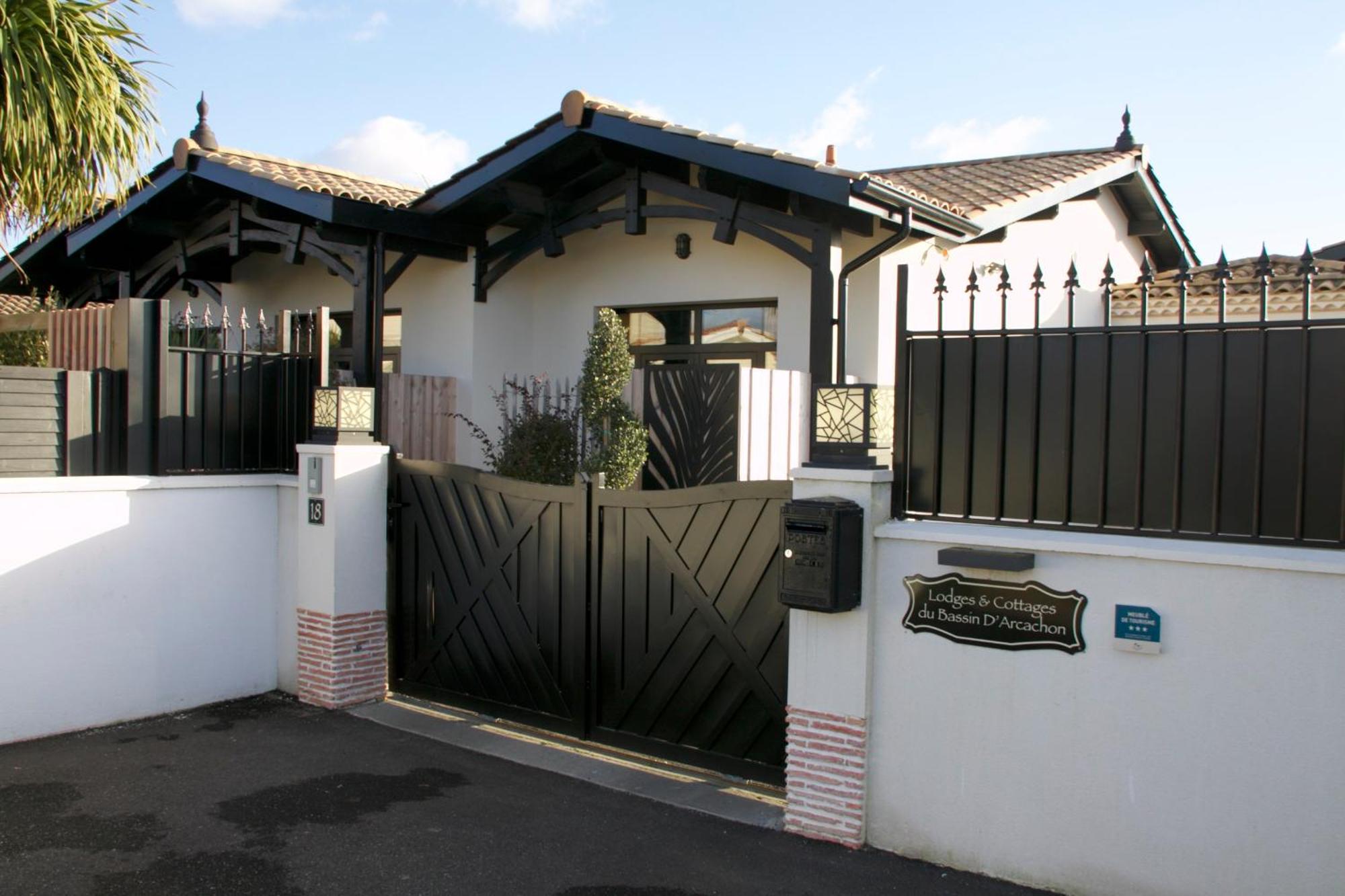 Hotel Particulier - Les Lodges Du Bassin D'Arcachon- Petit-Dejeuner Sur Demande- Prestations Haut De Gamme 居让梅斯特拉 外观 照片