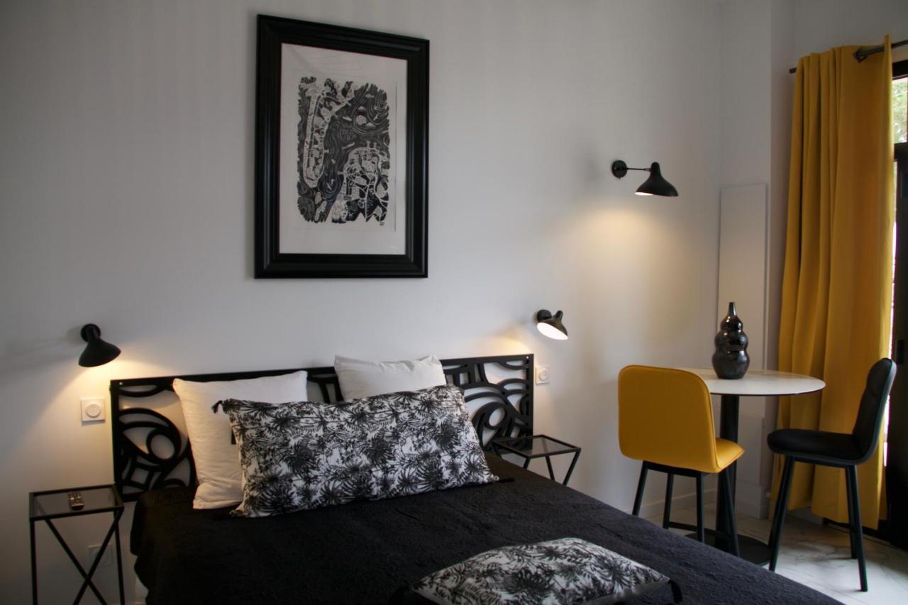Hotel Particulier - Les Lodges Du Bassin D'Arcachon- Petit-Dejeuner Sur Demande- Prestations Haut De Gamme 居让梅斯特拉 外观 照片